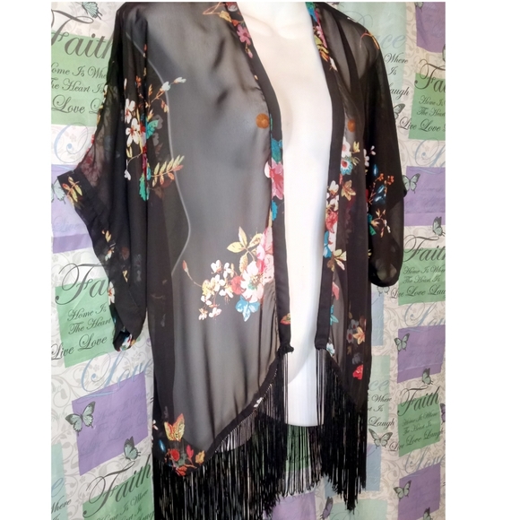 5$35🔥|Xhilaratio Top|Rose Printed Spring Cardigan - Picture 4 of 7